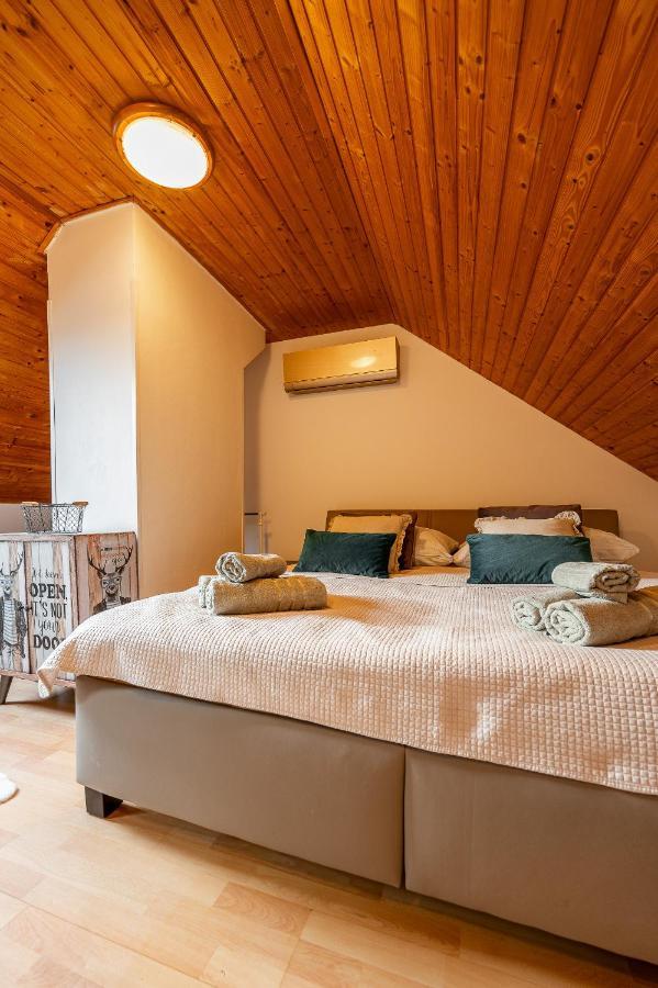 Apartman Mezonet Na Namesti Кошице Экстерьер фото