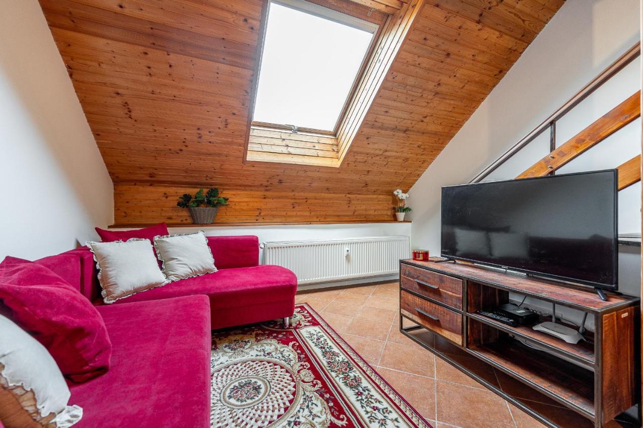 Apartman Mezonet Na Namesti Кошице Экстерьер фото